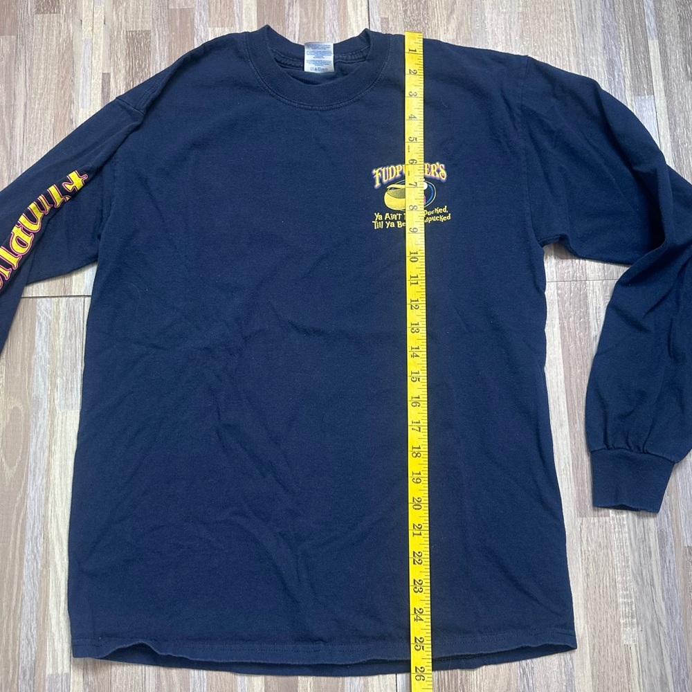 Fudpuckers Navy Long Sleeve Beachside Bar & Grill Graphic Tee Size Medium - Picture 7 of 8